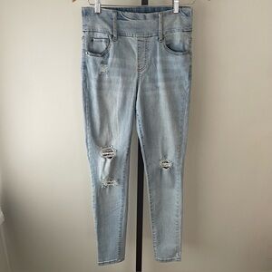 Queen The Label Constance Hall Royal Rogue Light Washed Distressed Denim Jeans